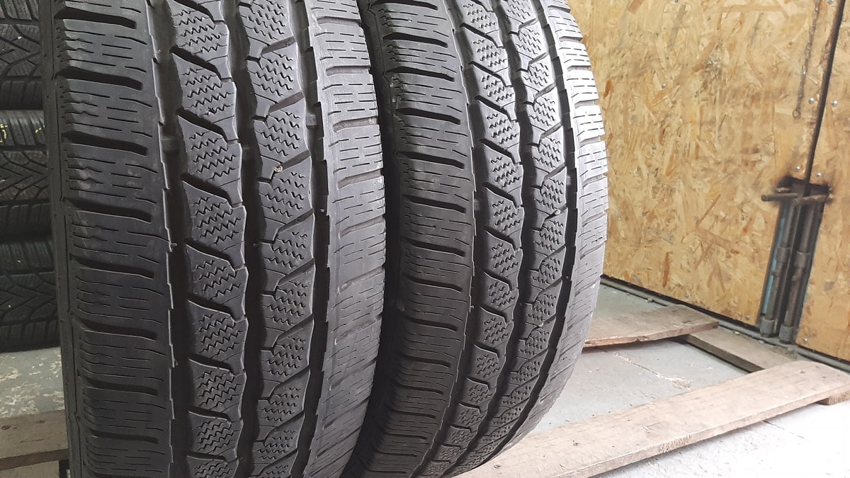 Вживані шини з Європи Continental Van Contact Winter 225/65 R 16C