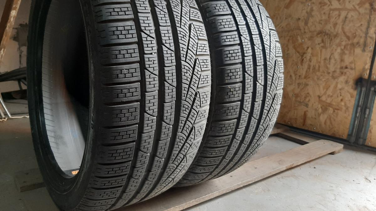 Вживані шини з Європи Pirelli Sottozero Winter 240 235/50 R 17