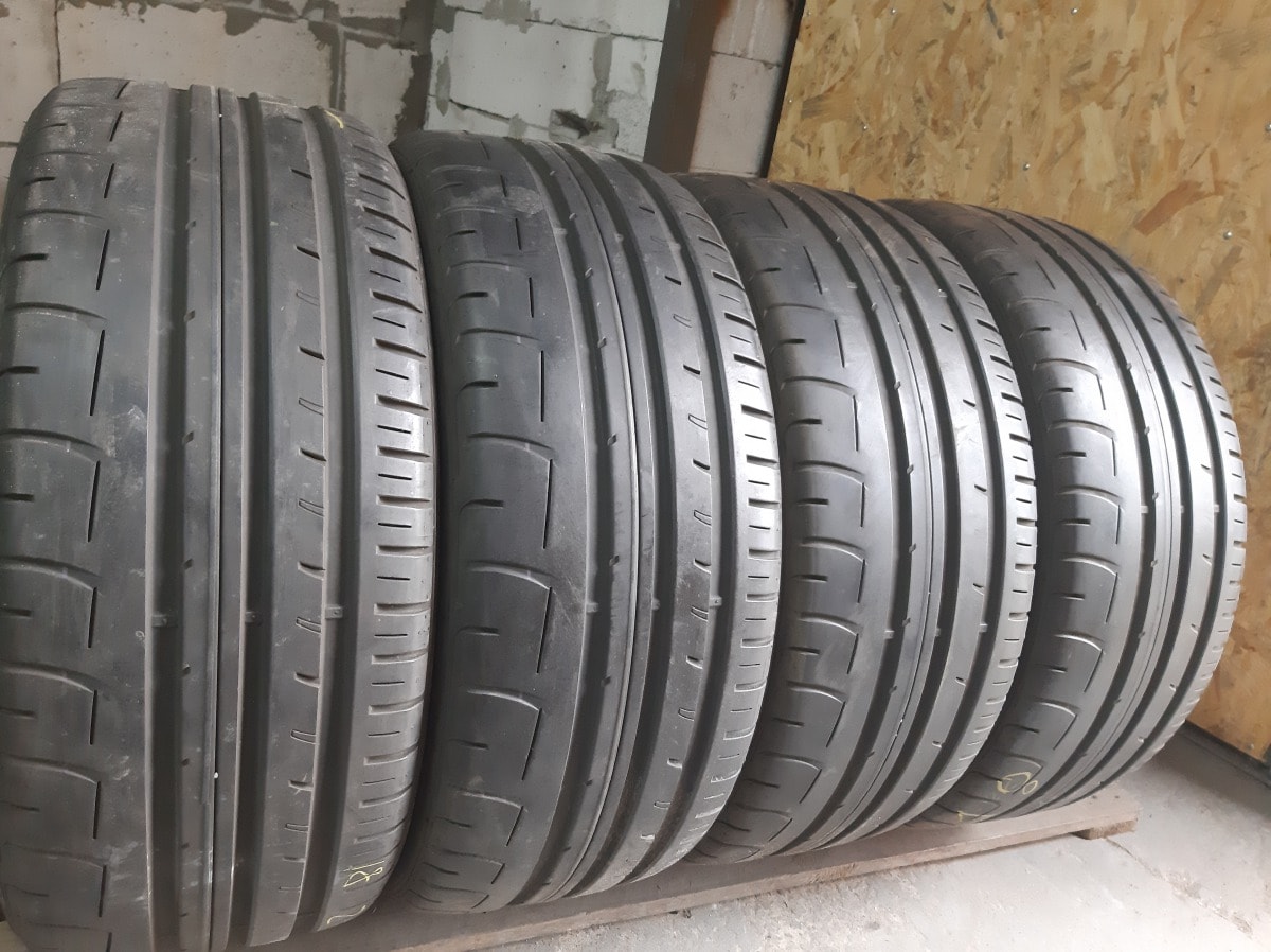 Вживані шини з Європи Dunlop SP Sport Maxx. RT2 245/45 R 18
