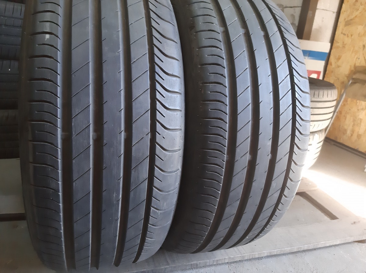 Вживані шини з Європи Dunlop SP Sport Maxx 235/45 R 19