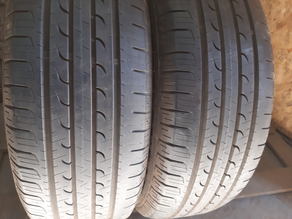 Вживані шини з Європи Good Year EfficientGrip SUV 4*4 215/60 R 17