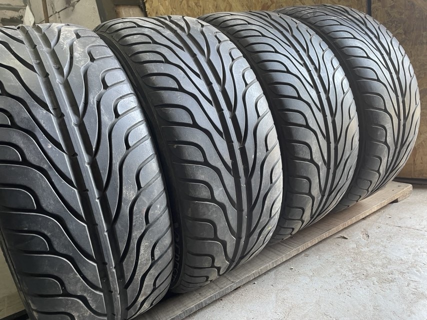 Вживані шини з Європи Vredestein Ultrac 235/40 R 18
