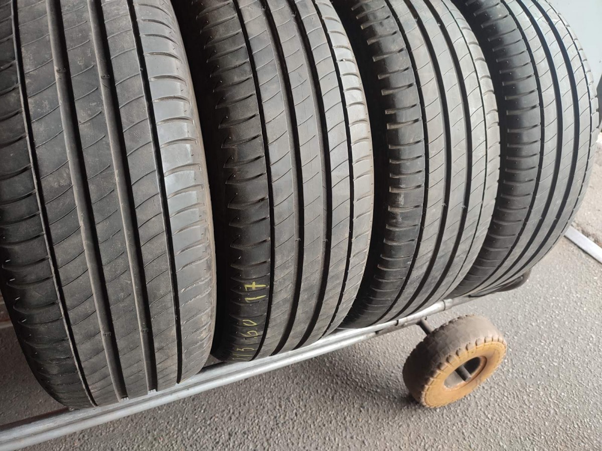 Вживані шини з Європи Michelin Primacy 3 215/60 R 17