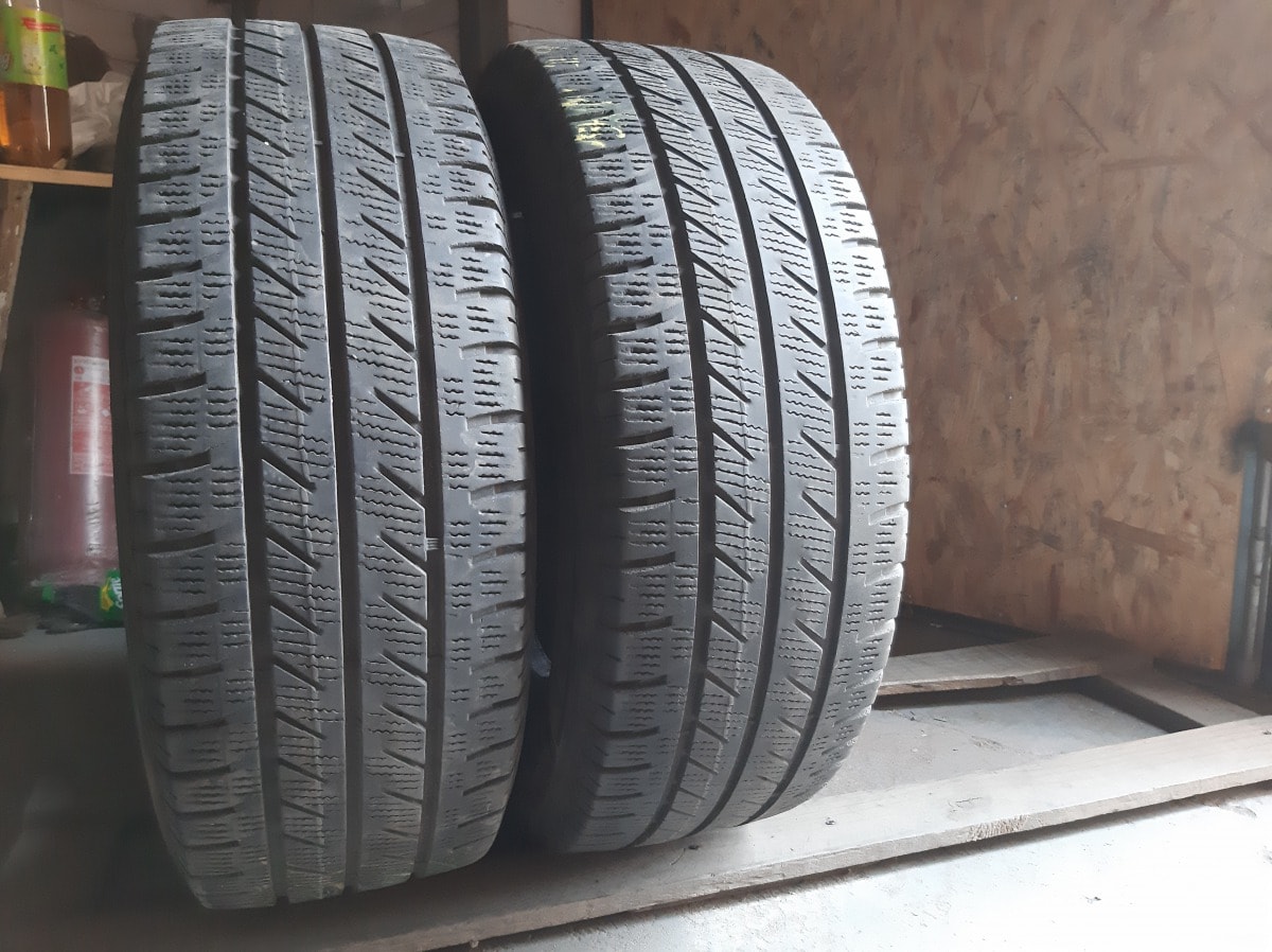 Вживані шини з Європи GoodYear Vector 4 seasons cargo 235/65 R 16C