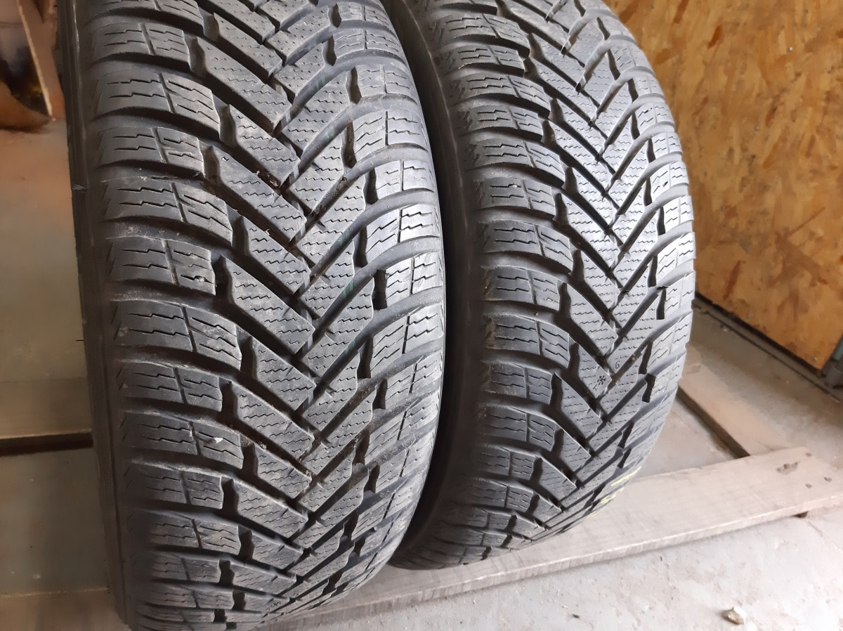 Вживані шини з Європи Nokian WeatherProof RS2 195/50 R 15