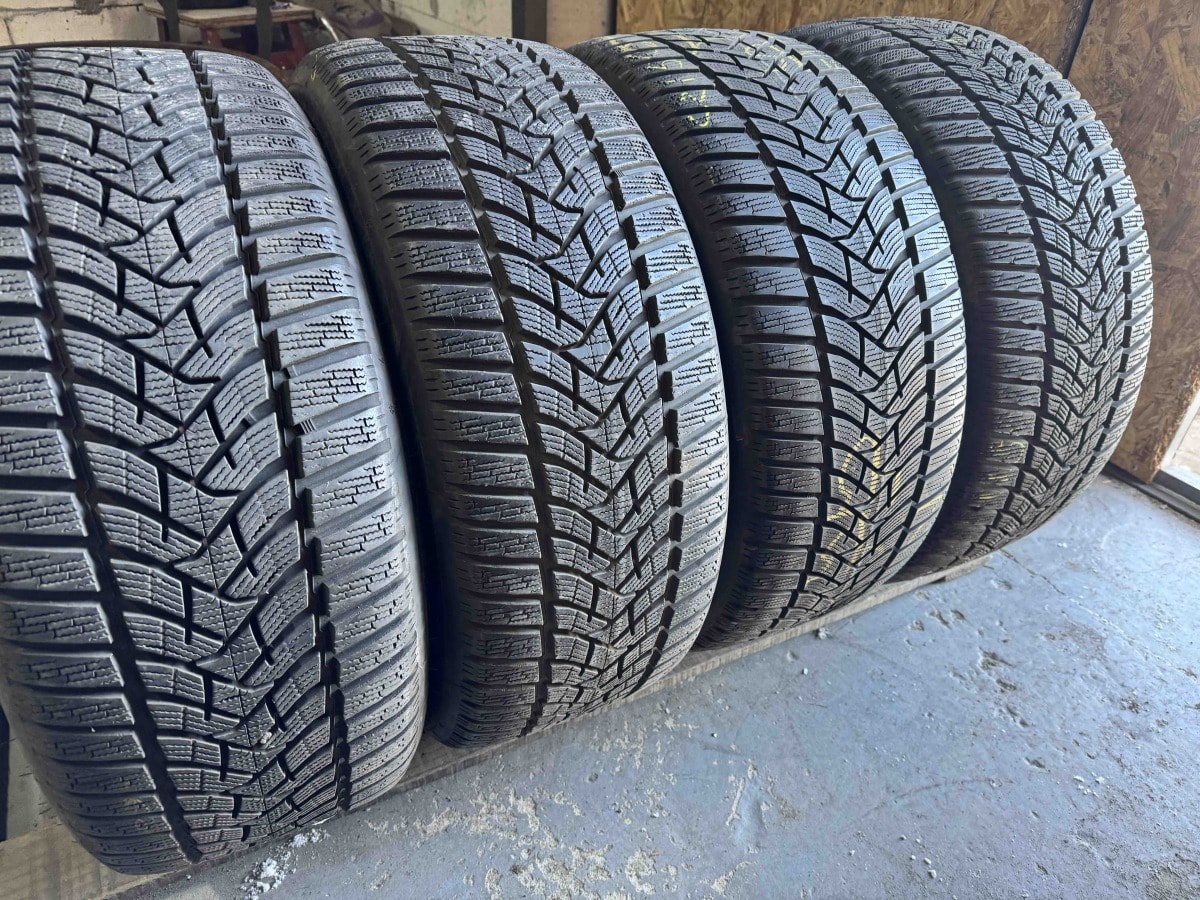 Вживані шини з Європи Dunlop Winter Sport 5  245/45 R 18