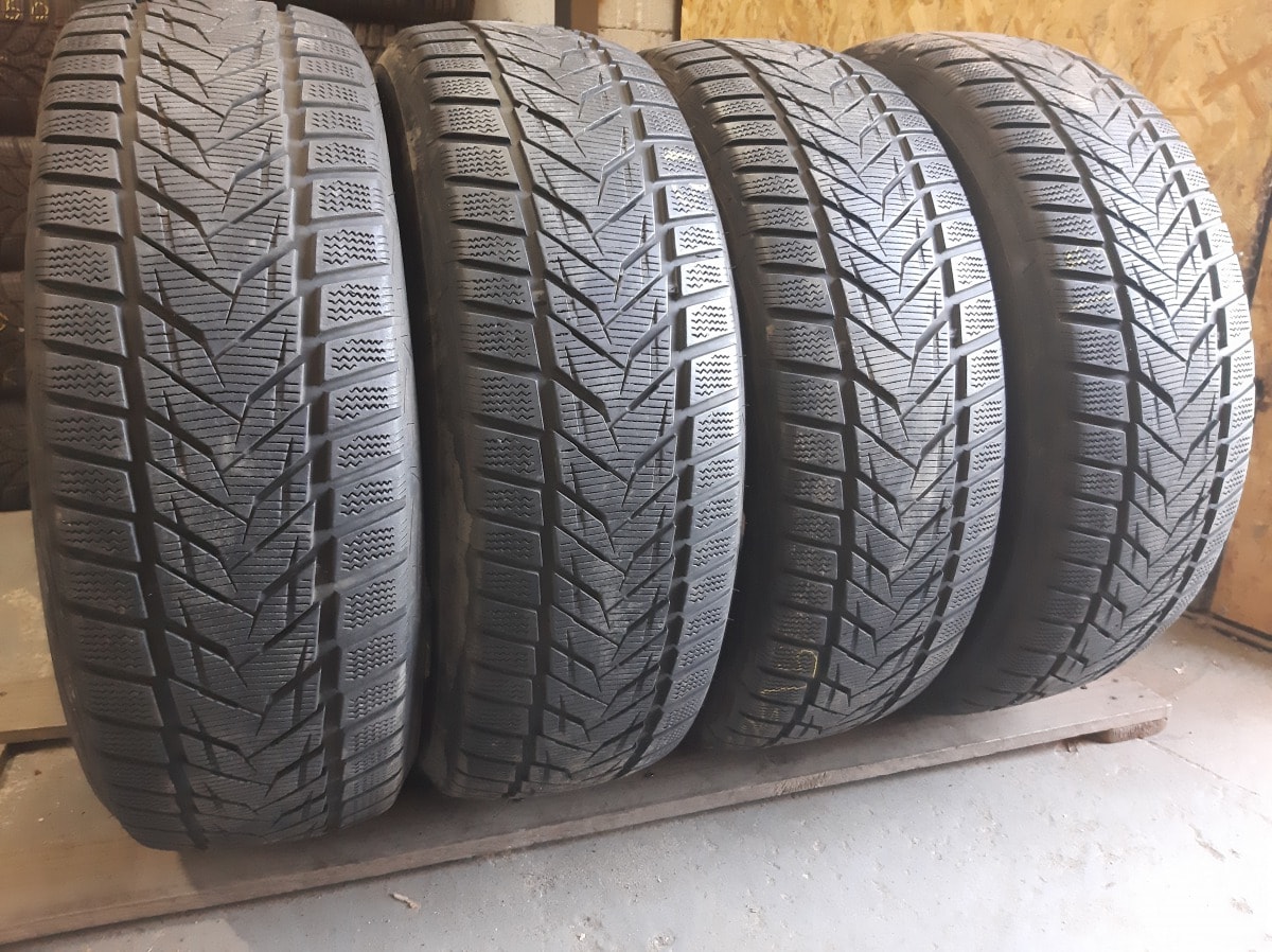 Вживані шини з Європи Vredestein Giugiaro Design  225/60 R 17