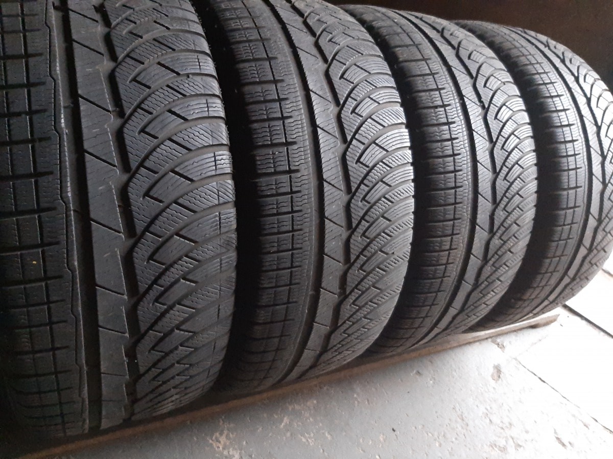 Вживані шини з Європи Michelin Pilot Alpin PA 4  245/40 R 18