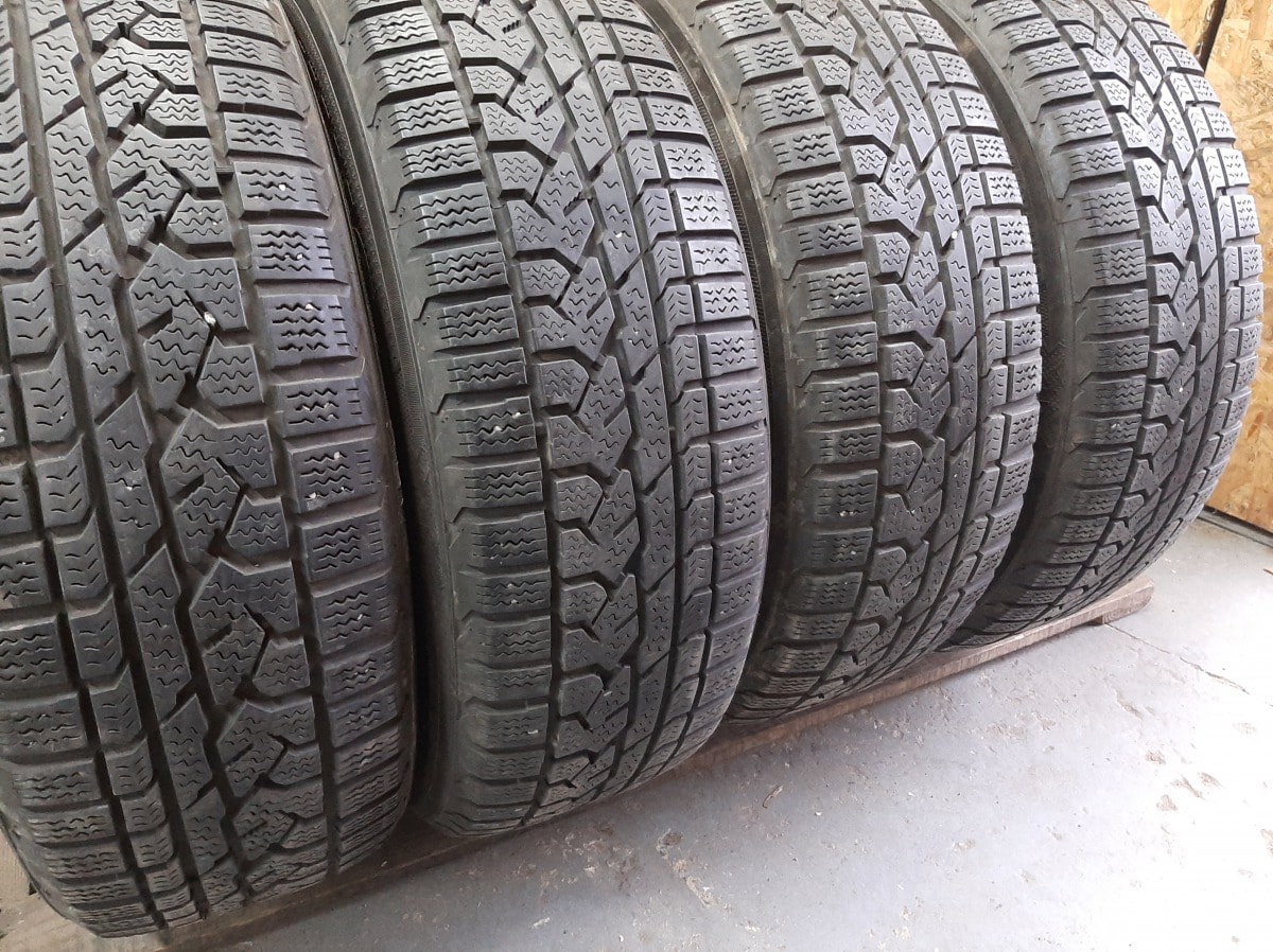 Вживані шини з Європи Kumho Assymetric I Zen RV  225/65 R 17