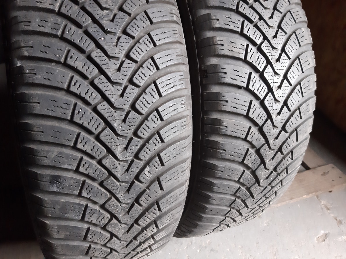 Вживані шини з Європи Falken EuroWinter HS 01 SUV  215/60 R 17