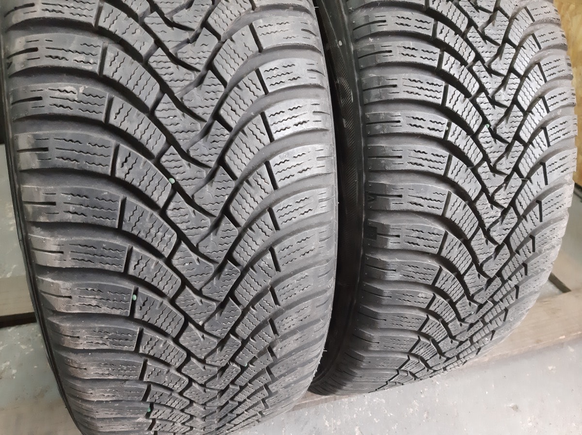 Вживані шини з Європи Falken Euro Winter HS 01  235/45 R 18