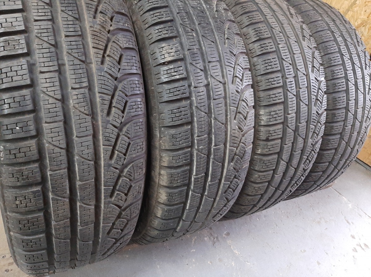 Вживані шини з Європи Pirelli Sottozero Winter 210 … 215/60 R 17