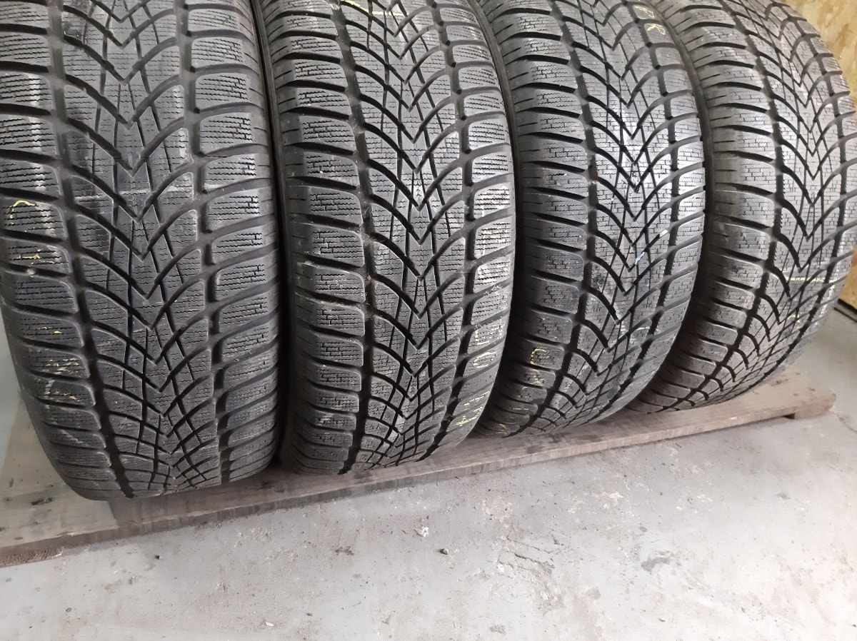 Вживані шини з Європи Dunlop SP WinterSport 4D   225/50 R 17