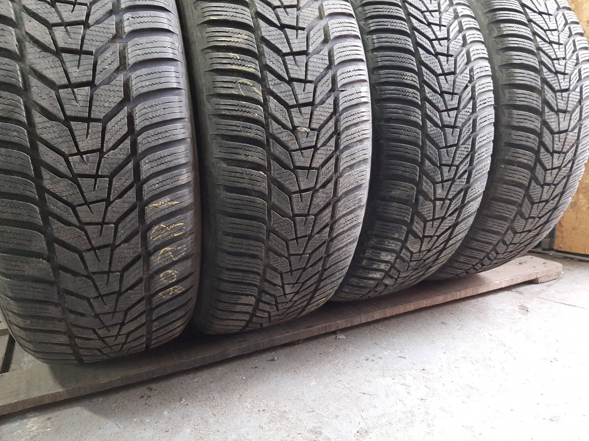 Вживані шини з Європи Hankook Winter I cept evo 3   235/55 R 19