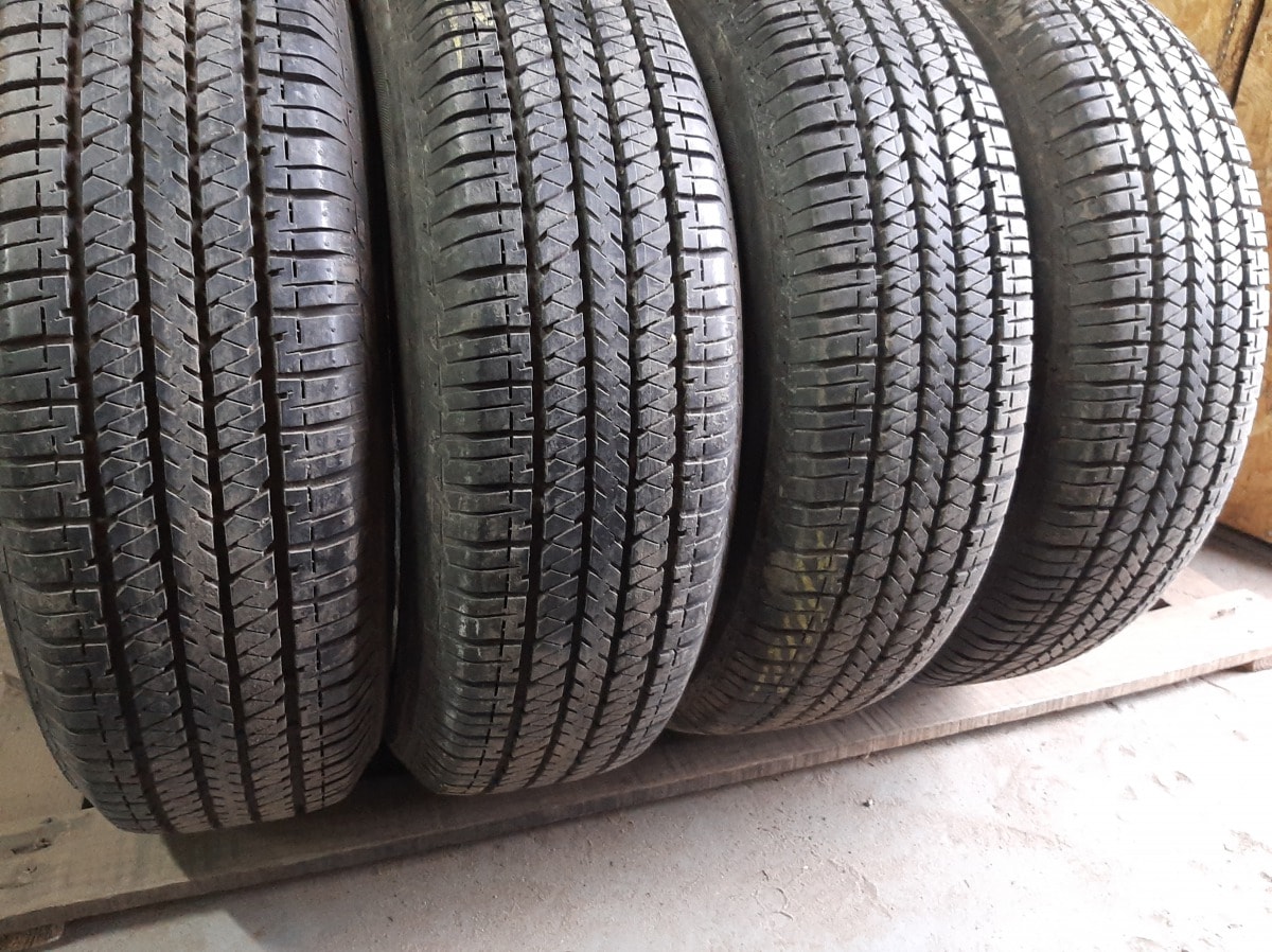 Вживані шини з Європи Bridgestone Dueller H/T 684  205/70 R 15