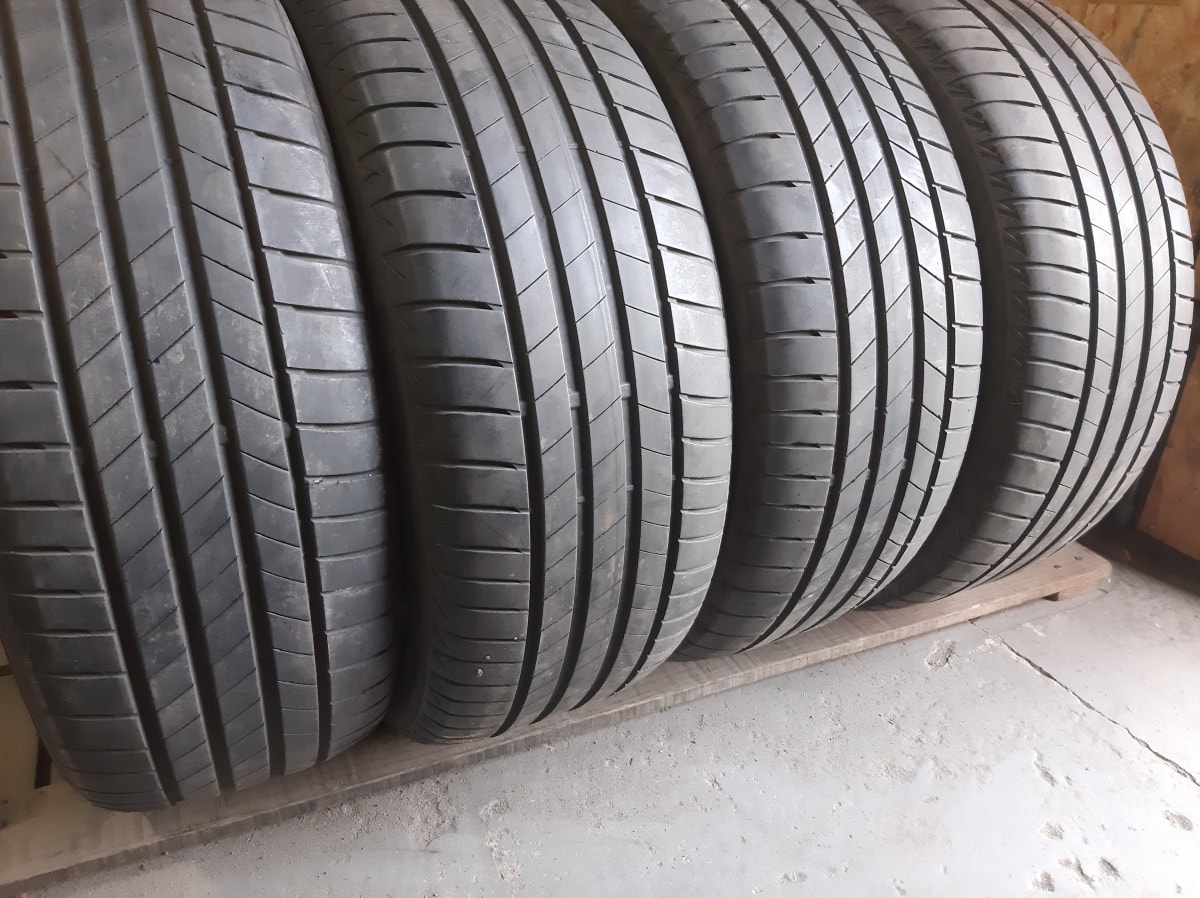 Вживані шини з Європи Bridgestone Turanza T005   . 235/55 R 17