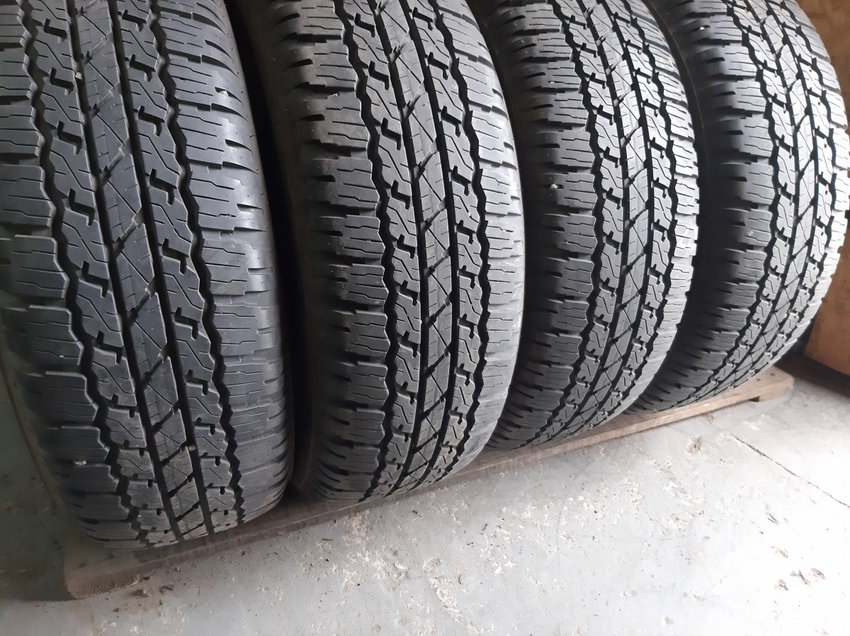 Вживані шини з Європи Bridgestone Dueler A/T   . 265/65 R 17