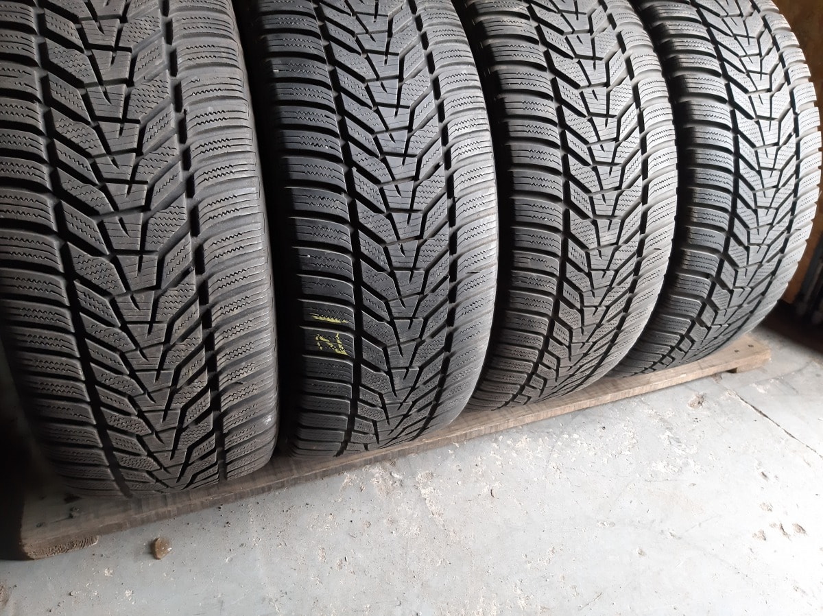 Вживані шини з Європи Hankook Winter i*cept evo 3   245/45 R 19