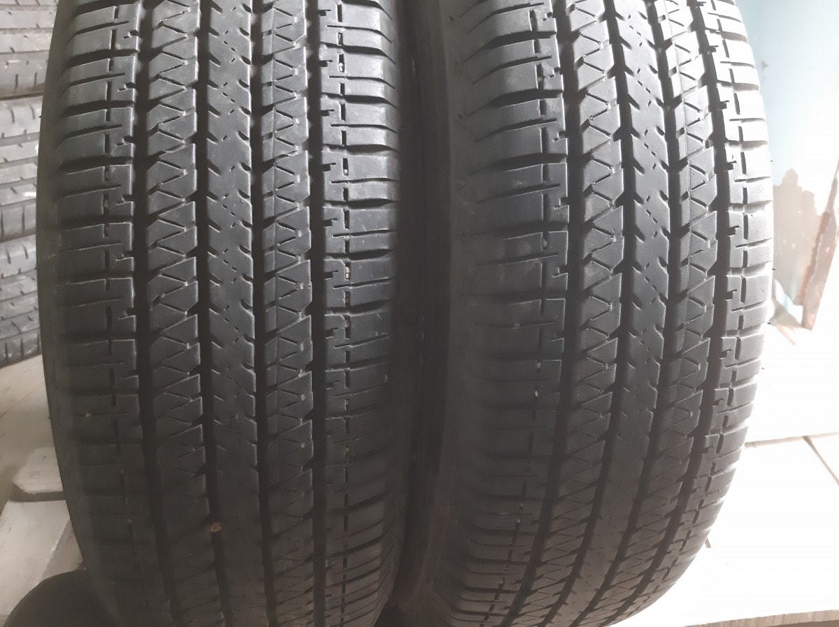 Вживані шини з Європи Bridgestone Dueller H/T 684 II  205/70 R 15