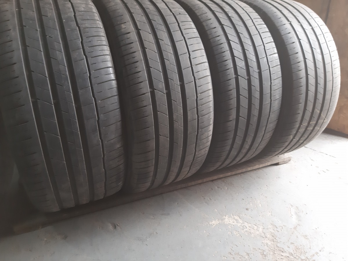 Вживані шини з Європи Hankook Ventus S 1 EVO 3 SUV …    285/40 R 22