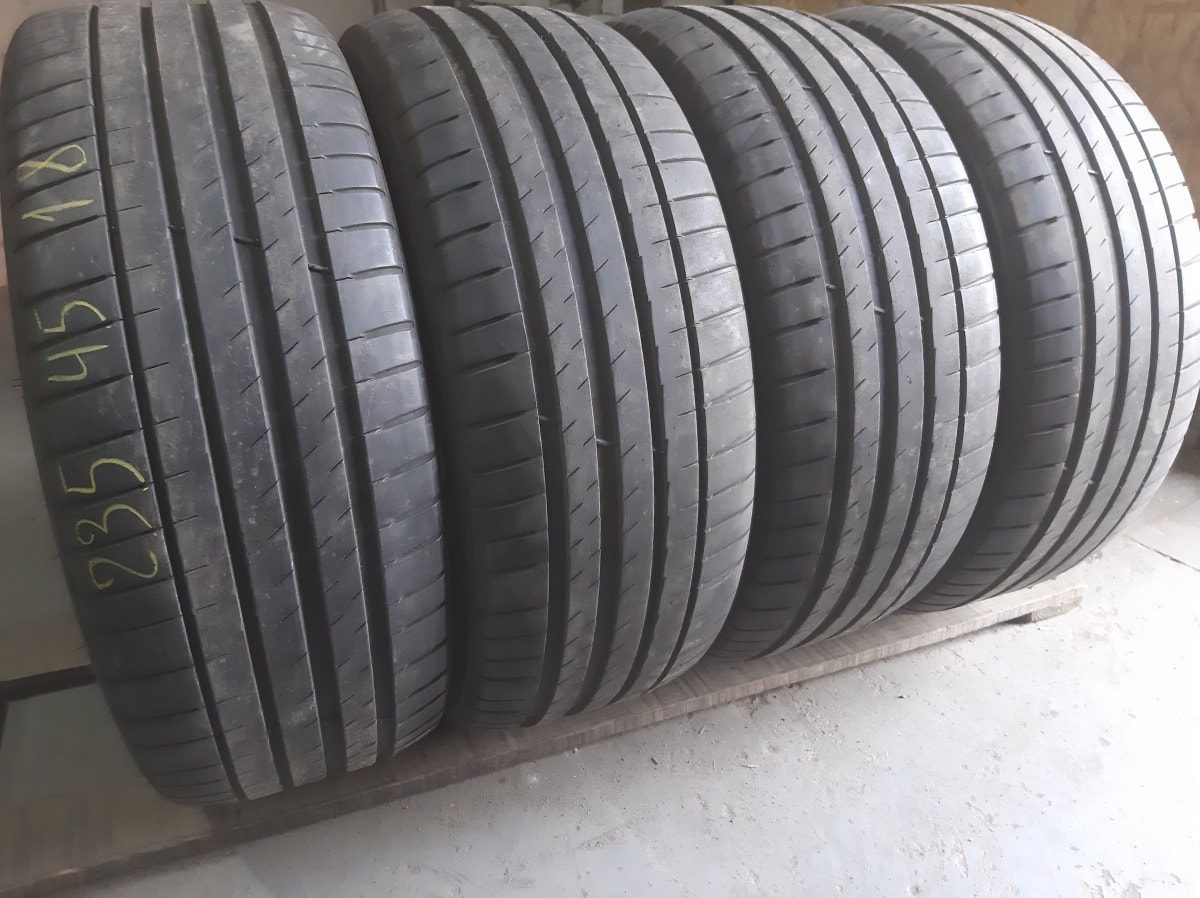 Вживані шини з Європи Michelin Pilot Sport 4.     235/45 R 18