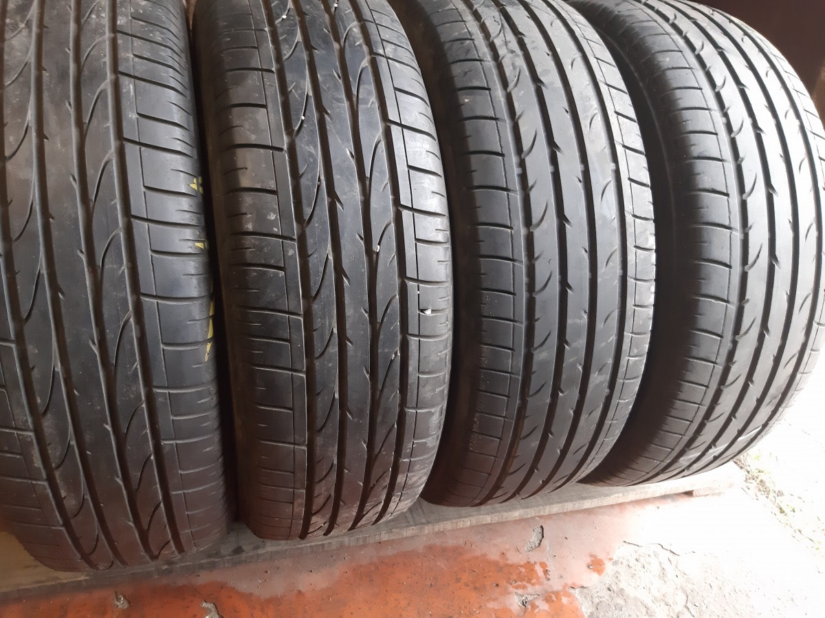 Вживані шини з Європи Bridgestone Dueler H/T sport    . 215/65 R 16