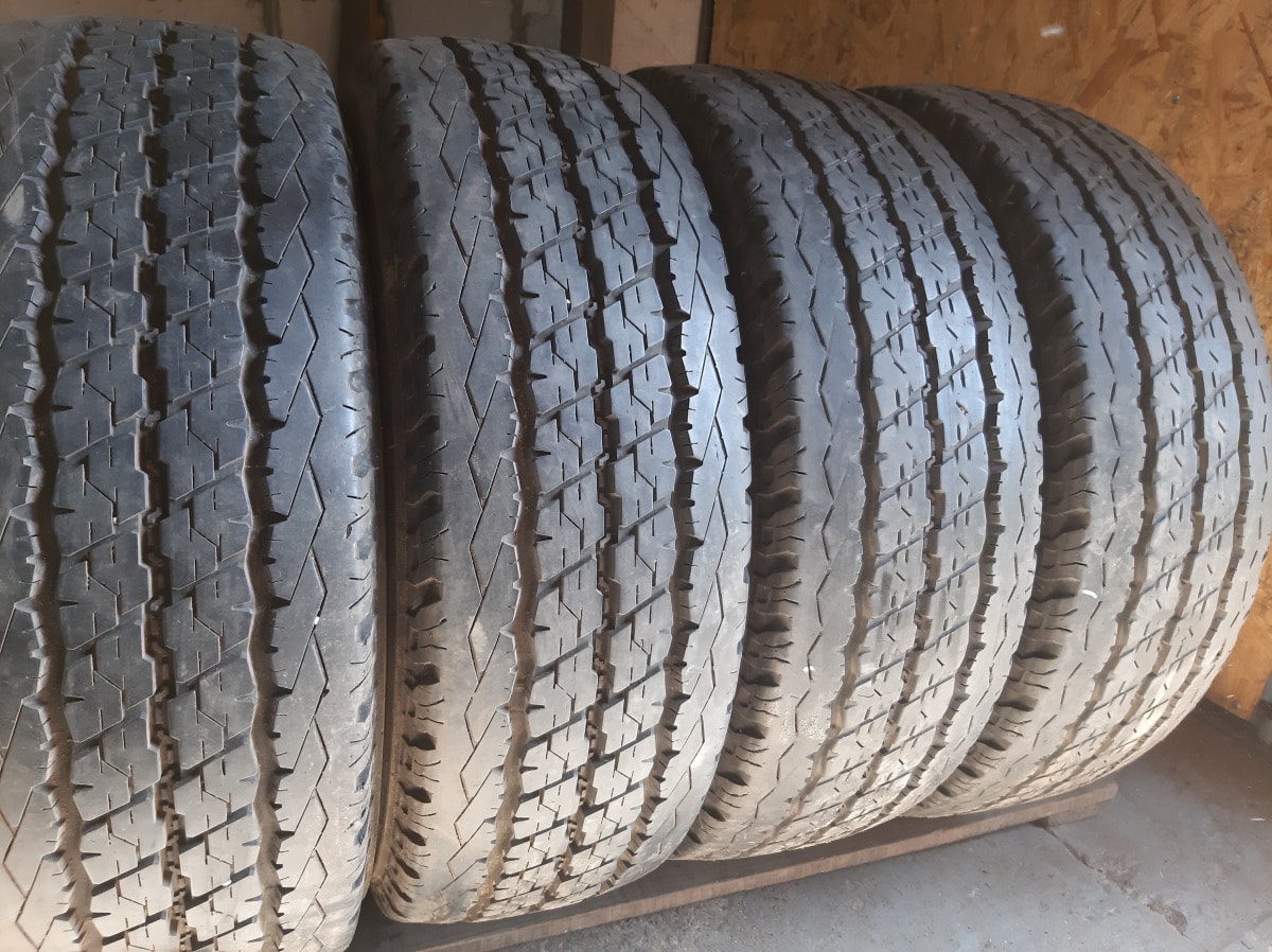 Вживані шини з Європи Bridgestone Duravis       215/70 R 15C