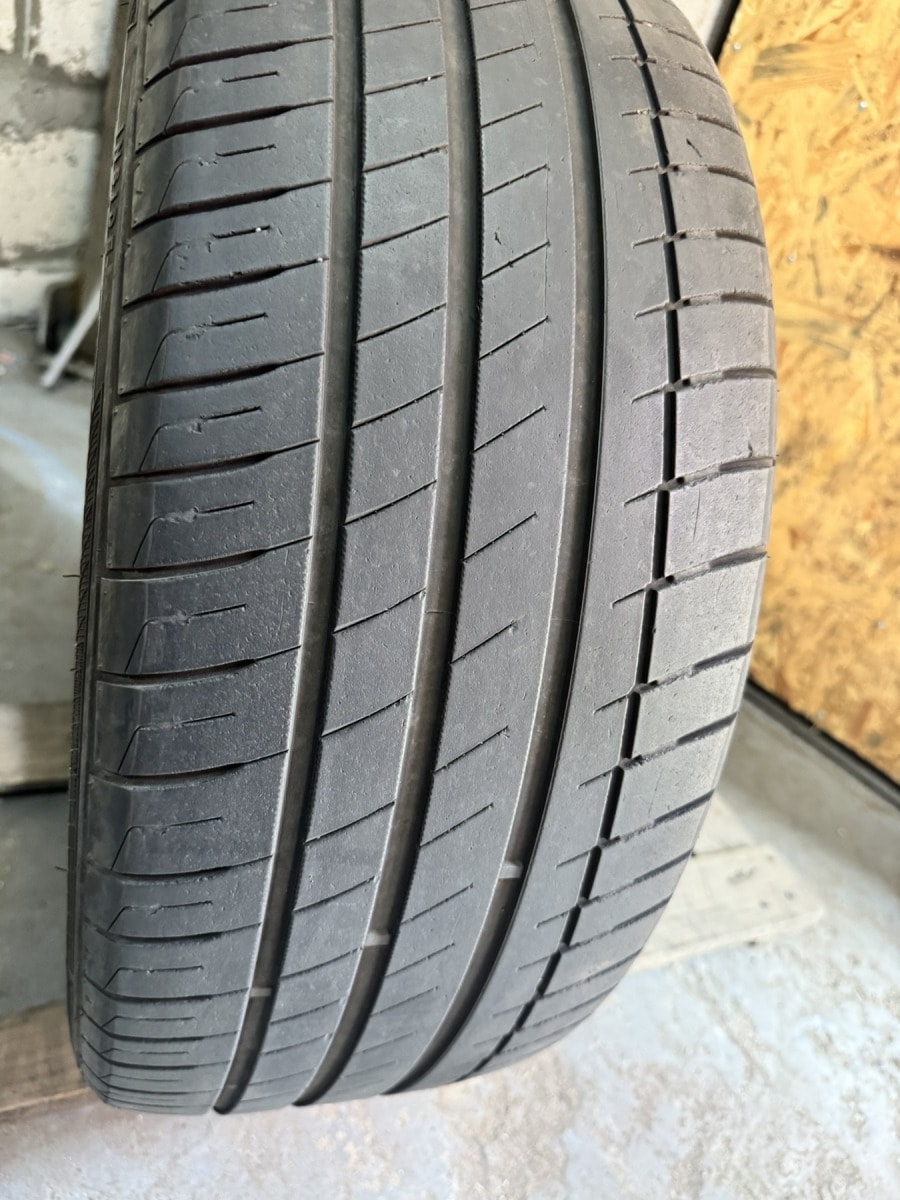 Вживані шини з Європи Kapsen Practical Max H/P 255/40 R 20