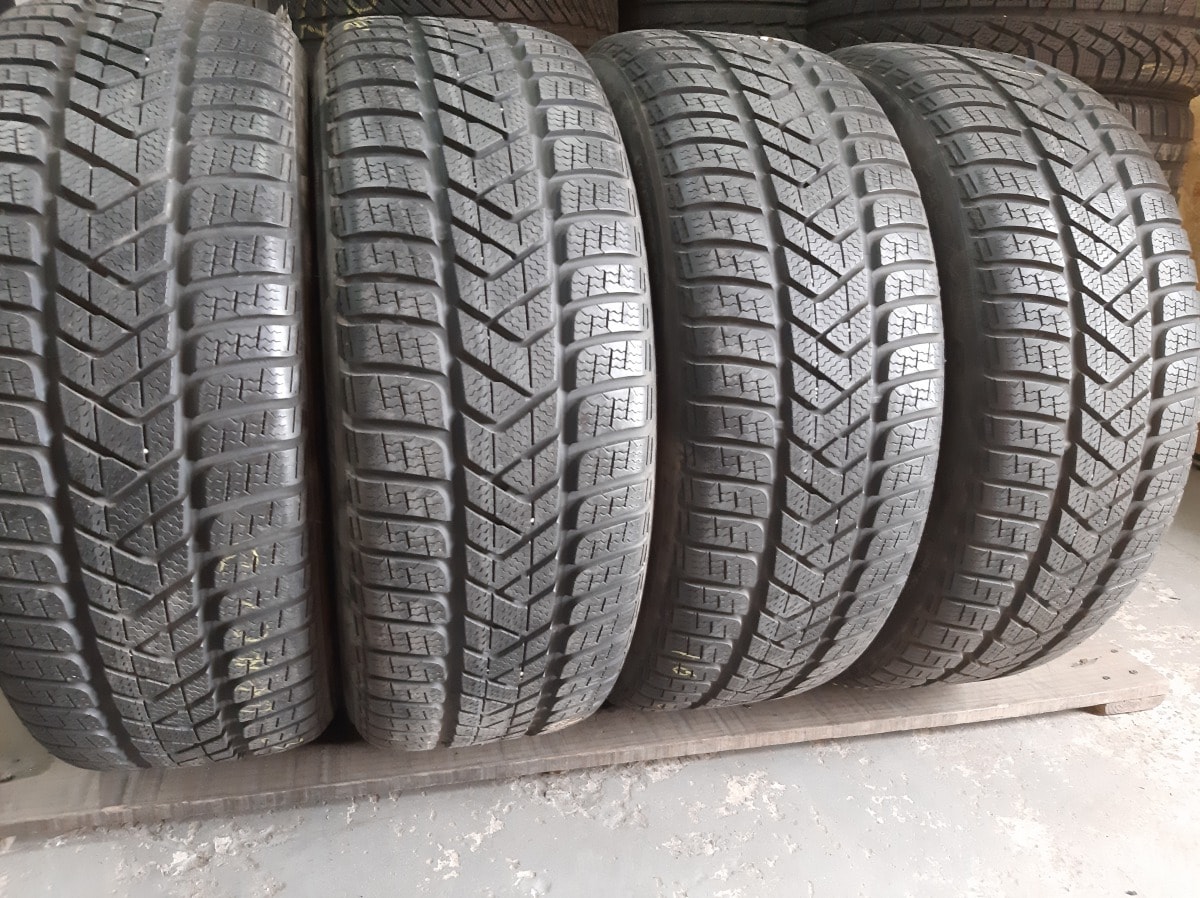 Вживані шини з Європи Pirelli Sottozero 3 235/45 R 19