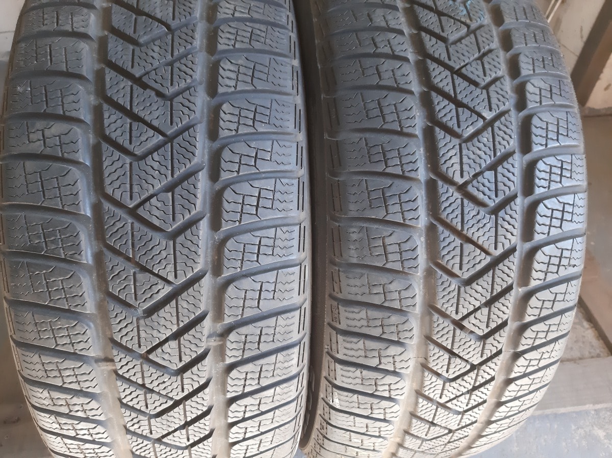 Вживані шини з Європи Pirelli Sottozero 3 245/45 R 19