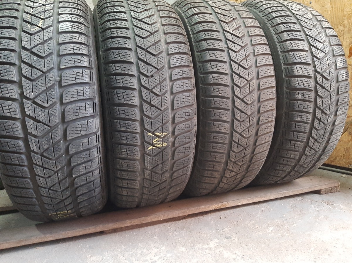 Вживані шини з Європи Pirelli Sottozero 3  … 215/60 R 16