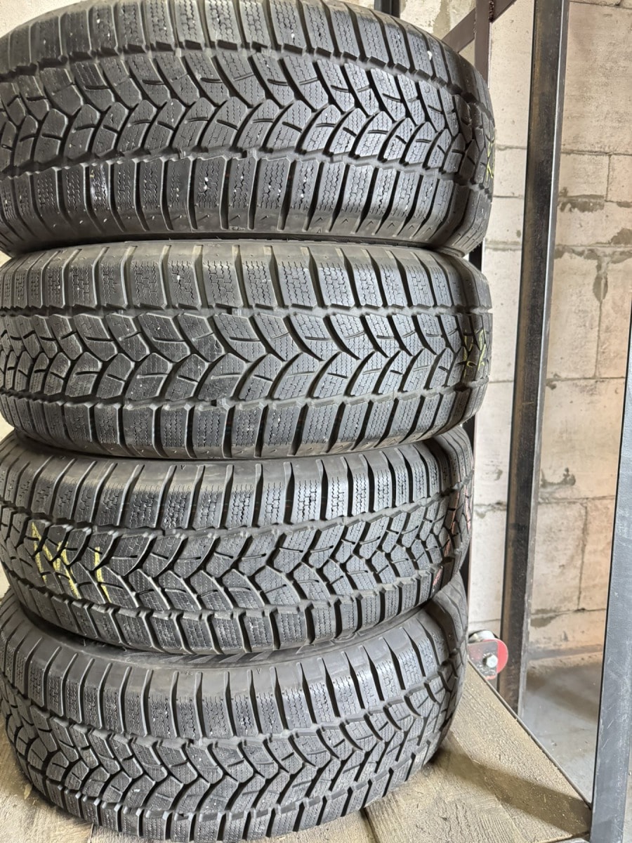 Вживані шини з Європи Firestone Winterhawk 3 … 215/60 R 16