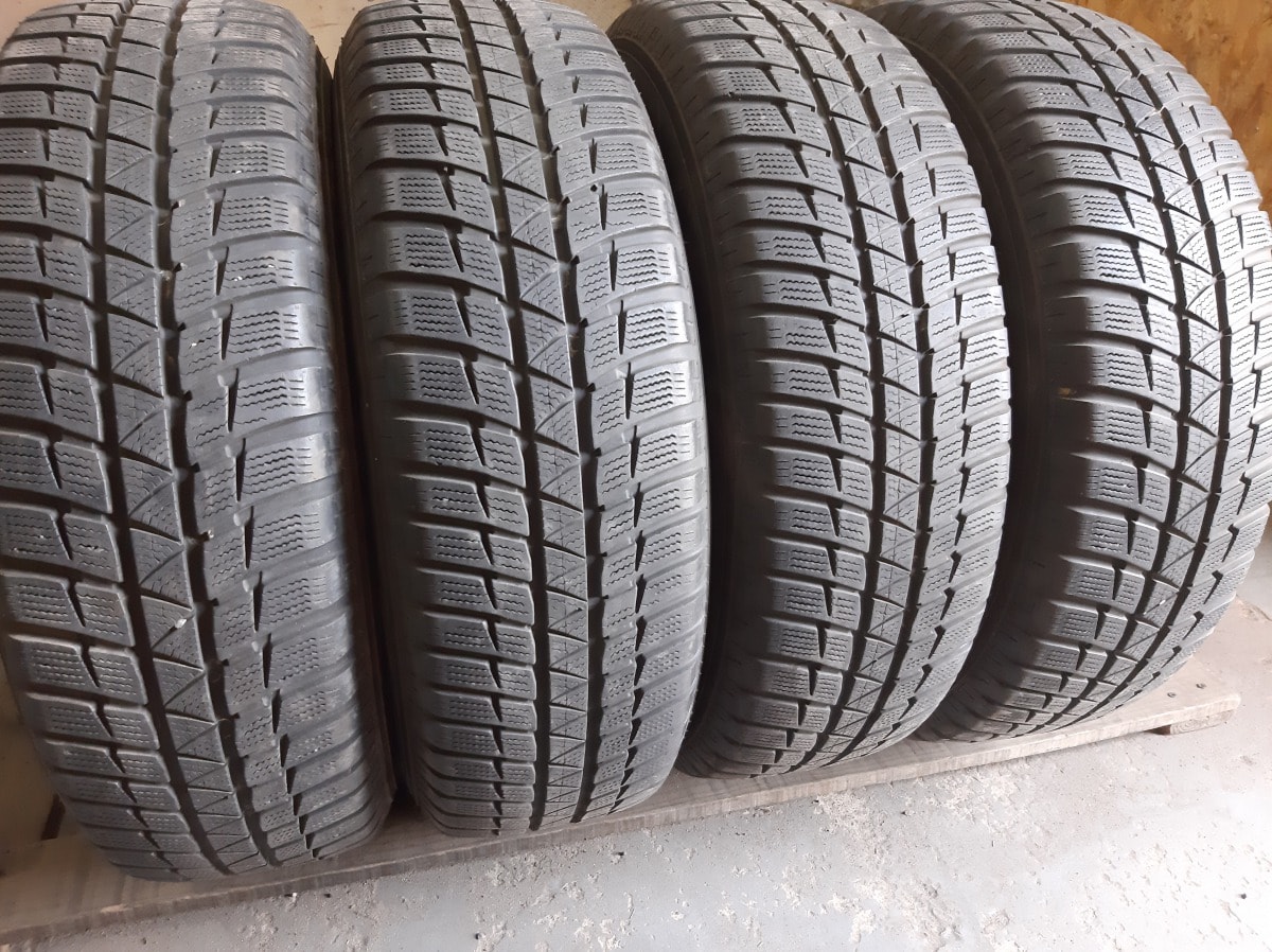 Вживані шини з Європи Falken HS 449 Euro Winter   . 215/70 R 16