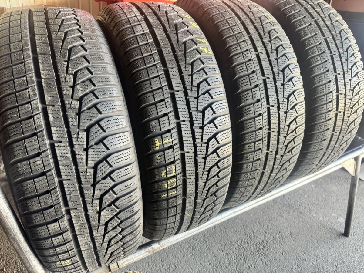Вживані шини з Європи Hankook Winter  I cept evo2  215/60 R 17