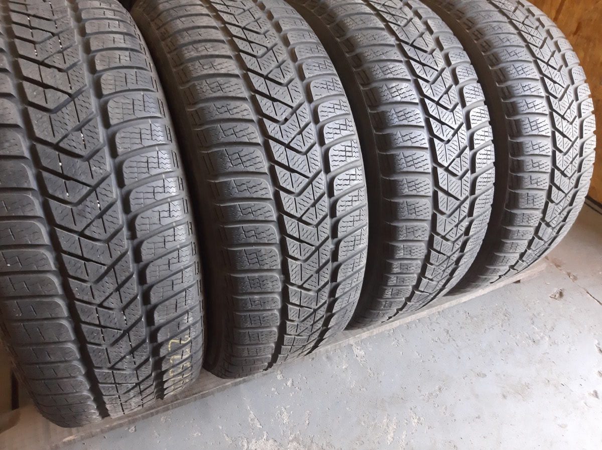 Вживані шини з Європи Pirelli Sottozero 3   225/50 R 17