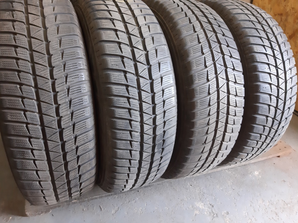 Вживані шини з Європи Falken HS 449 Eurowinter      225/65 R 17