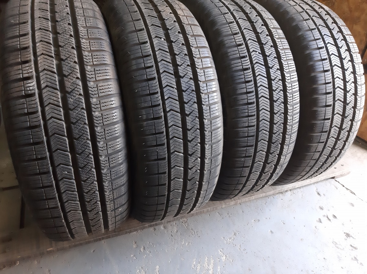 Вживані шини з Європи Vredestein Quatrac 5  . . 205/60 R 15