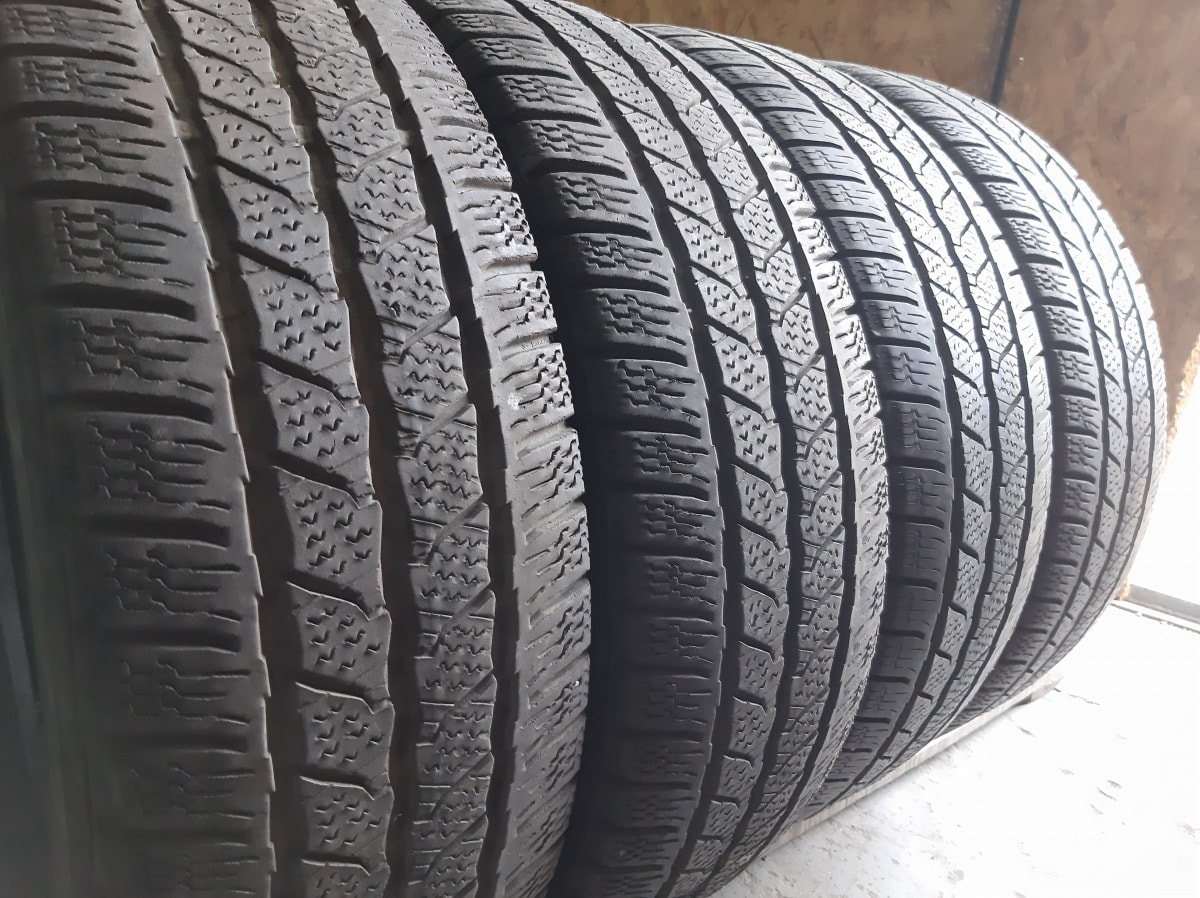 Вживані шини з Європи Continental Van Contact Winter        . 205/65 R 16C