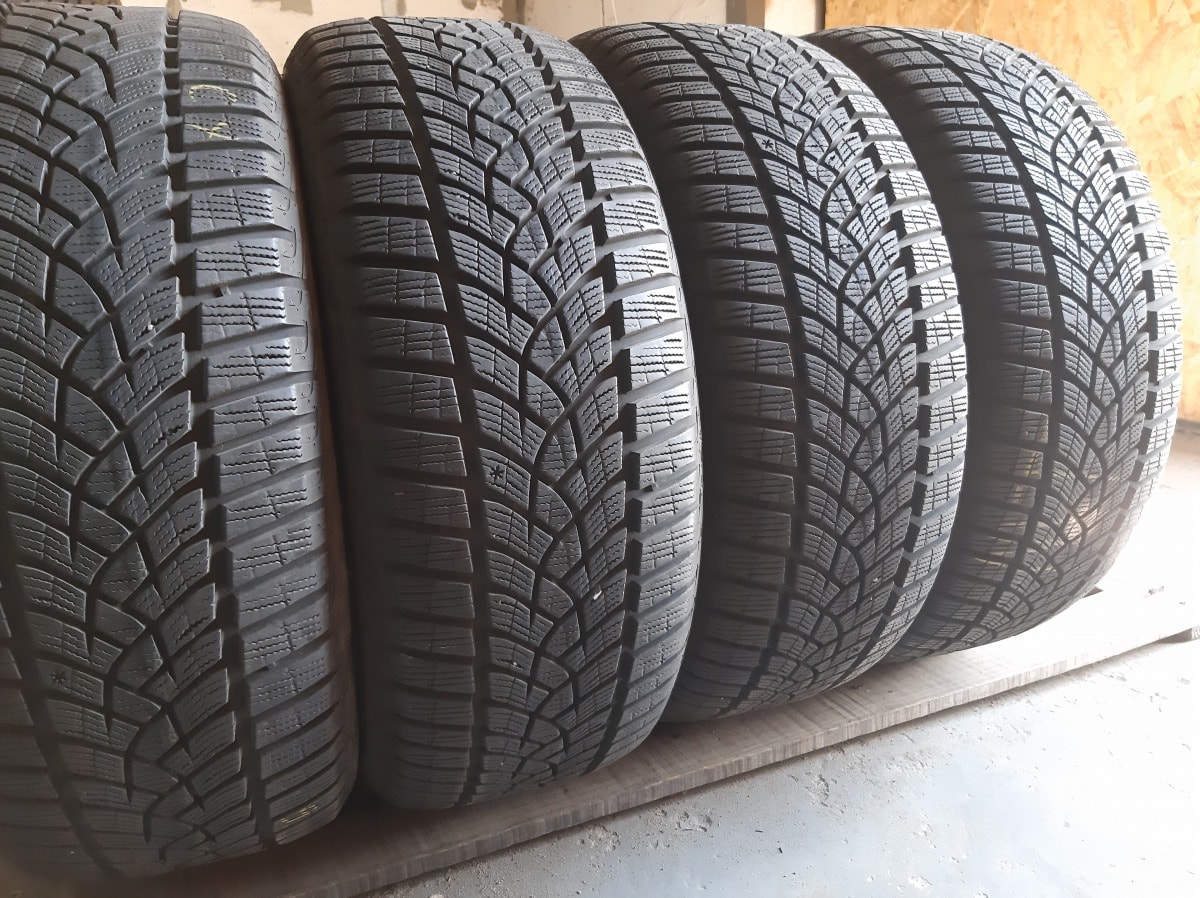 Вживані шини з Європи GoodYear Ultra Grip    … 215/55 R 16