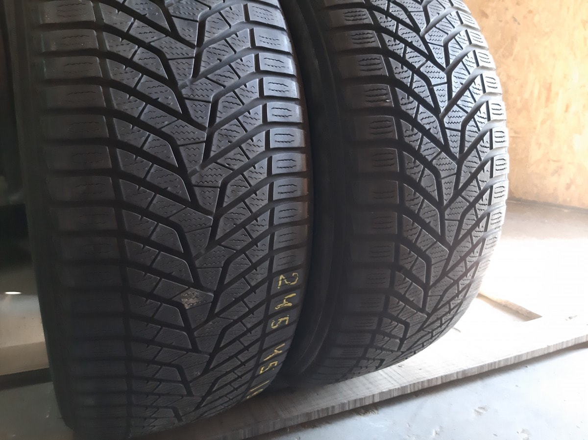 Вживані шини з Європи Yokohama BluEarthWinter V905   245/45 R 19