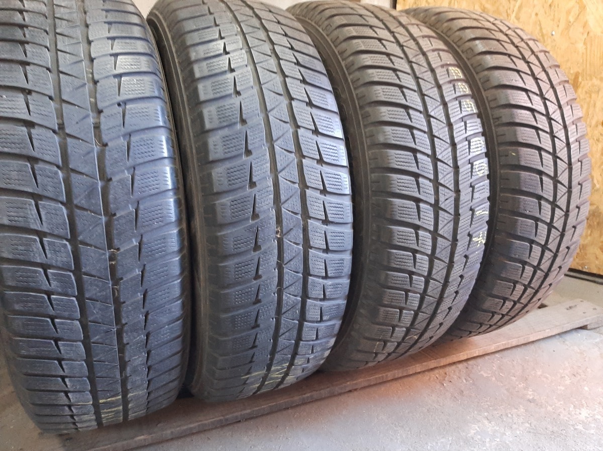Вживані шини з Європи Falken HS 449 Eurowinter      225/65 R 17