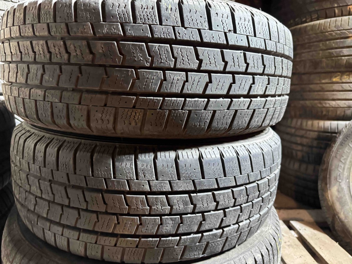 Вживані шини з Європи GoodYear Gargo UltraGrip М+S  … 215/65 R 15C