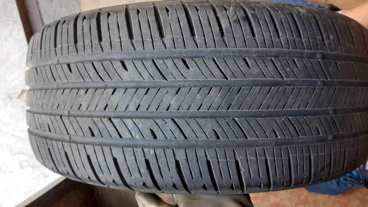 Придбати вживані шини Primewell PS 890 Touring 215/55 R 16 Вживані шини з Європи Primewell PS 890 Touring 215/55 R 16