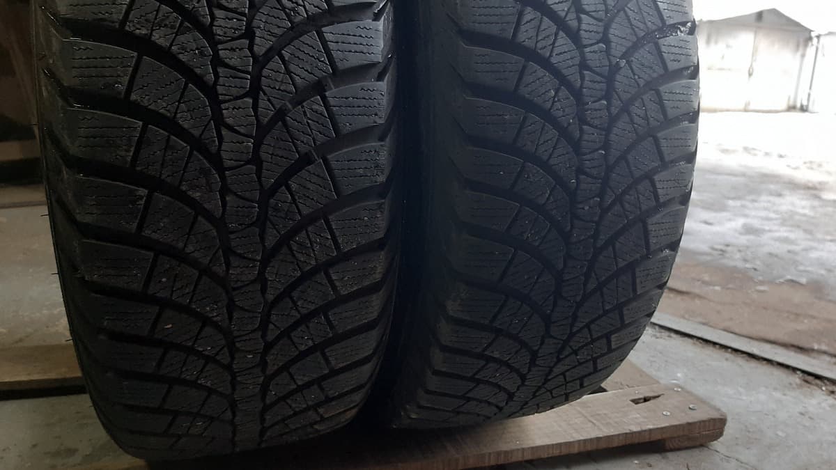 Придбати вживані шини Kumho WinterCraftWP71 235/50 R 18 Вживані шини з Європи Kumho WinterCraftWP71 235/50 R 18