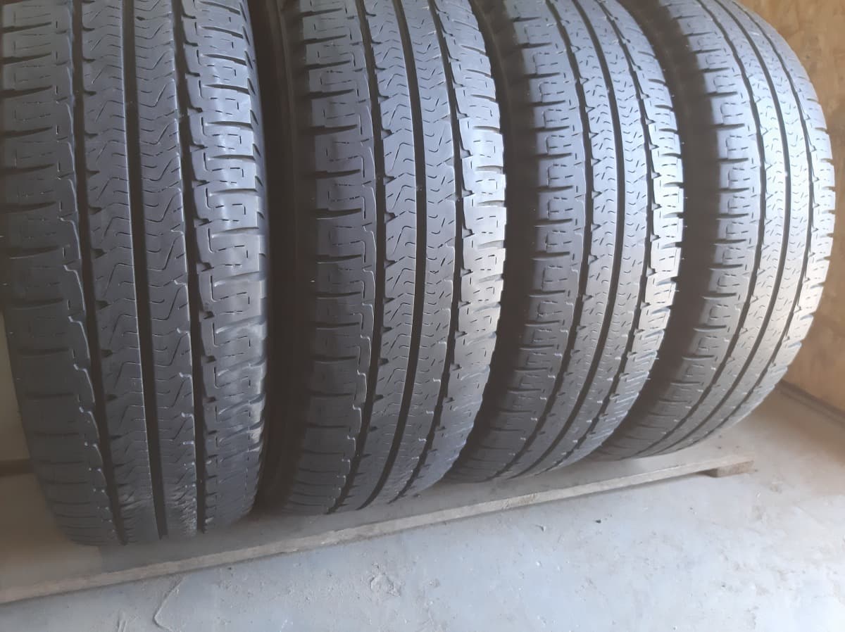 Придбати вживані шини Michelin AgilisCamping 225/75 R 16C Вживані шини з Європи Michelin AgilisCamping 225/75 R 16C