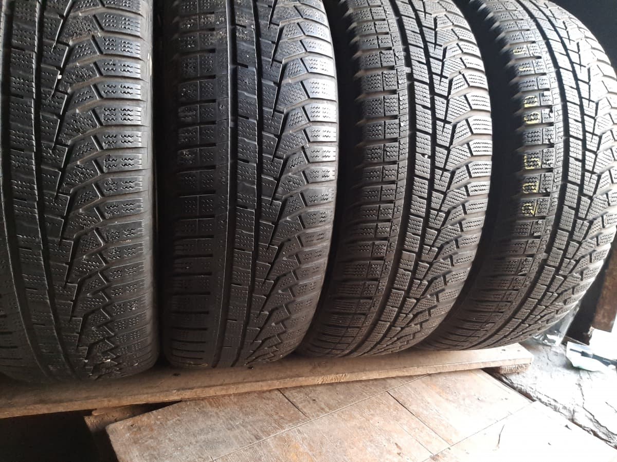 Придбати вживані шини Hankook Winter I cept EVO 2 225/60 R 18 Вживані шини з Європи Hankook Winter I cept EVO 2 225/60 R 18