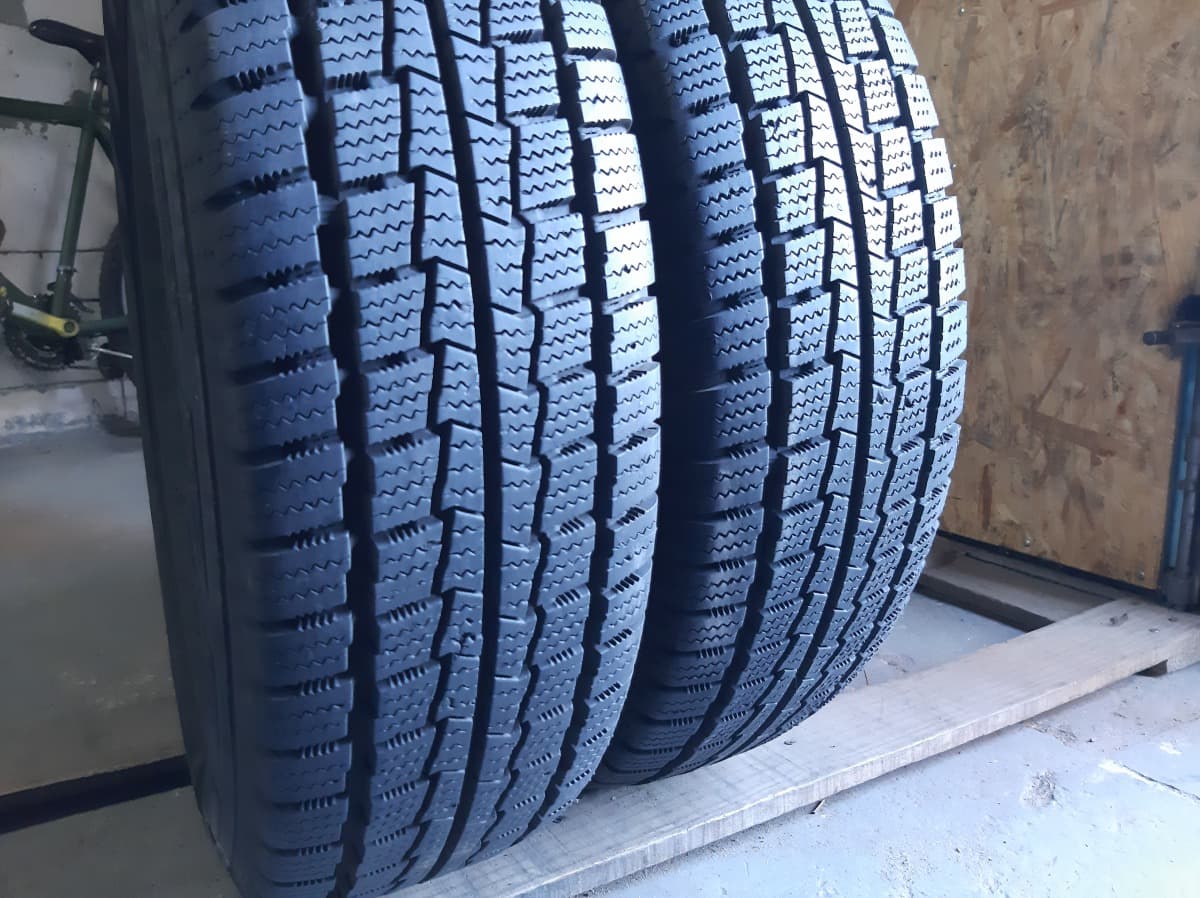 Придбати вживані шини Hankook Winter RW 06 … 195/0 R 14C Вживані шини з Європи Hankook Winter RW 06 … 195/0 R 14C