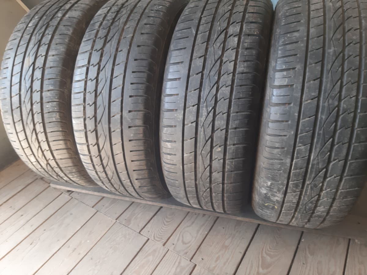 Придбати вживані шини Continental Cross Contact . . 255/55 R 18 Вживані шини з Європи Continental Cross Contact . . 255/55 R 18
