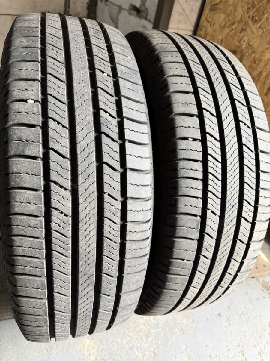 Придбати вживані шини Michelin Defender 2 225/60 R 18 Вживані шини з Європи Michelin Defender 2 225/60 R 18