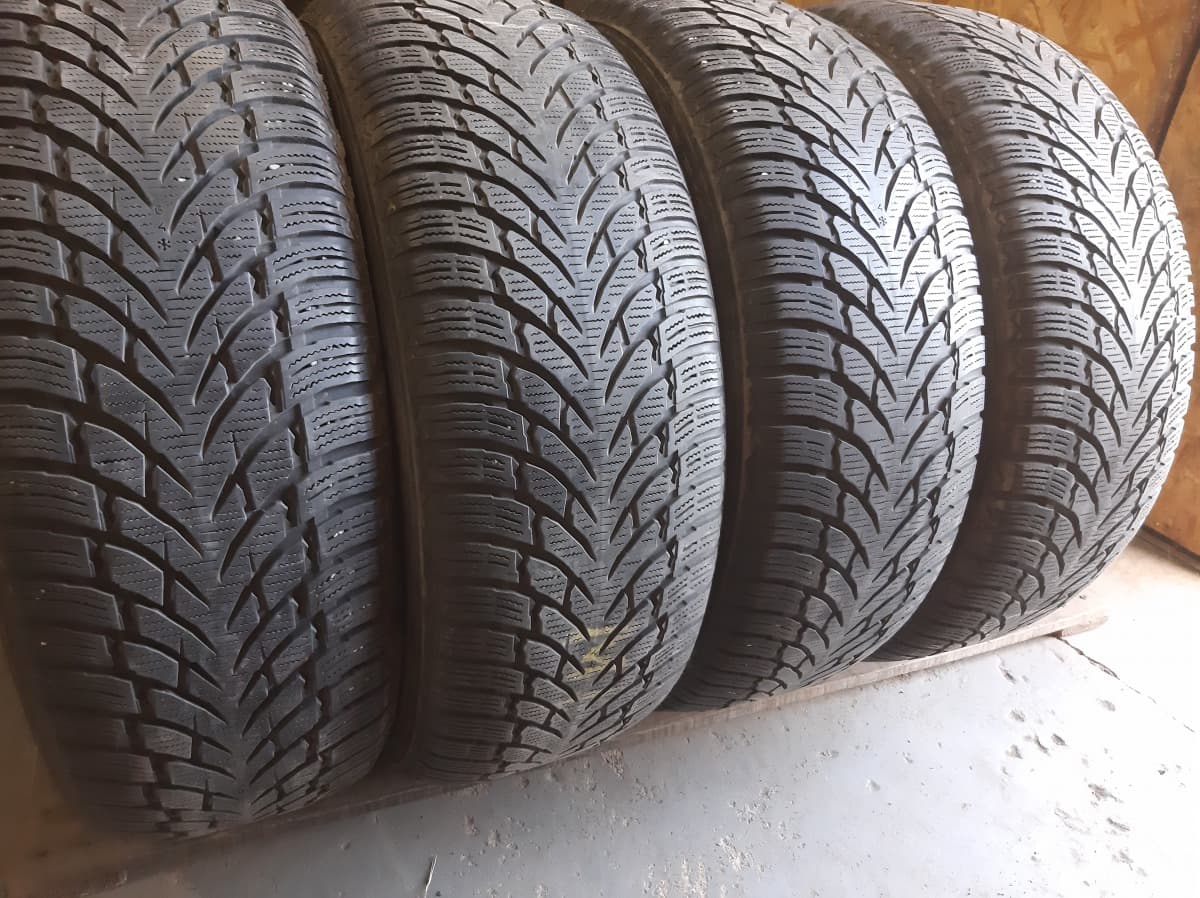 Придбати вживані шини Nokian WR SUV 4 . 235/55 R 19 Вживані шини з Європи Nokian WR SUV 4 . 235/55 R 19